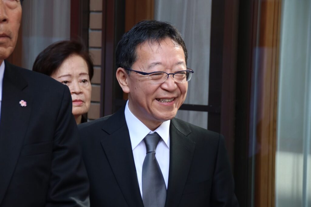 恒三氏の長男・恒雄氏