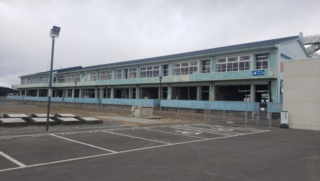 震災遺構の請戸小学校
