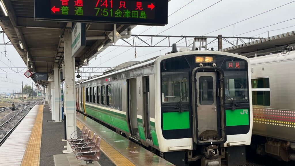 只見線の車両(会津若松駅にて)