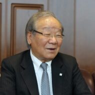 【アレンザHD】浅倉俊一会長兼ＣＥＯインタビュー【2025.6】