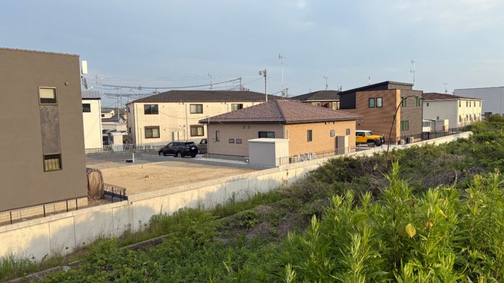 集合住宅が立ち並ぶ小名浜大原富岡前地区
