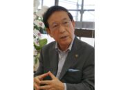 議会で紛糾した海外視察を取りやめていた鈴木白河市長